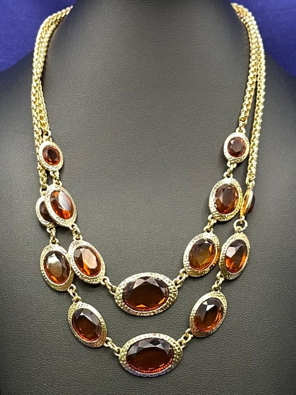 Gloria Vanderbilt Gold-Tone Amber-Colored Necklace NWT.